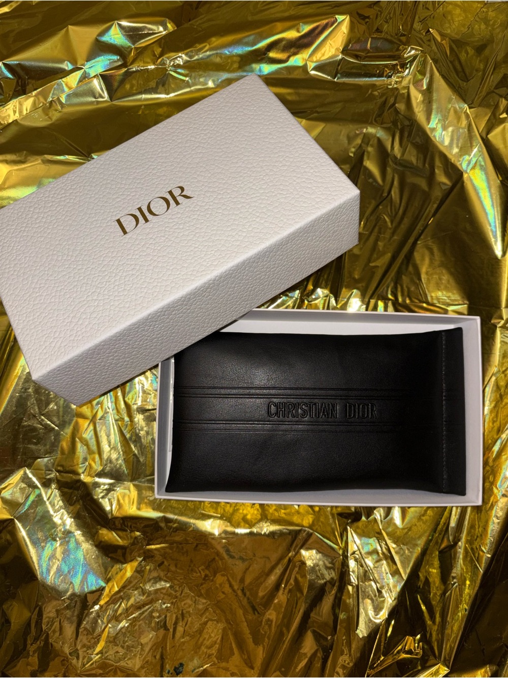 Dior Black and White Cat-Eye Sunglasses with Logo Temples - Picture 5 of 8